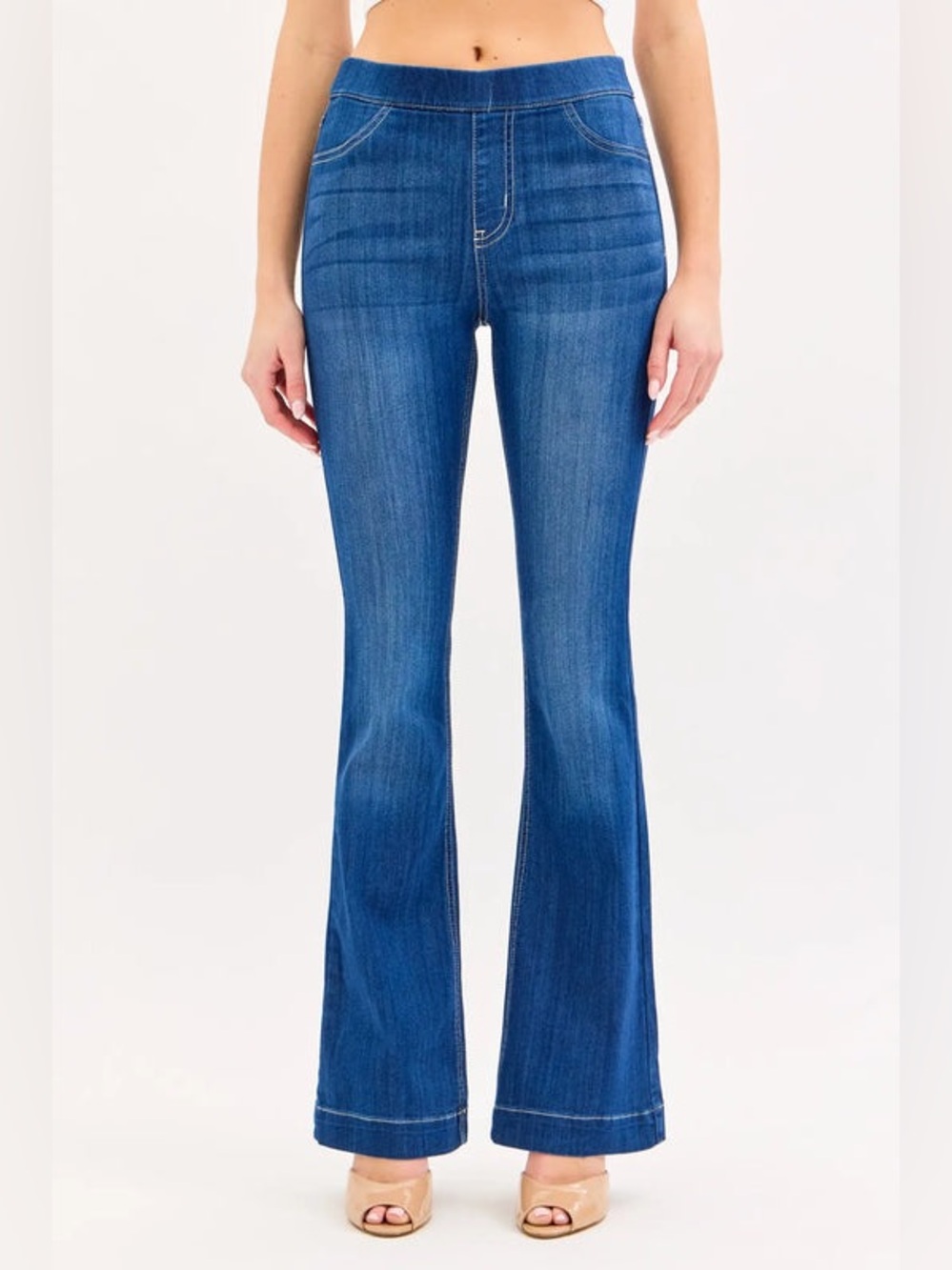 Cello Mid Rise Pull On Jeans